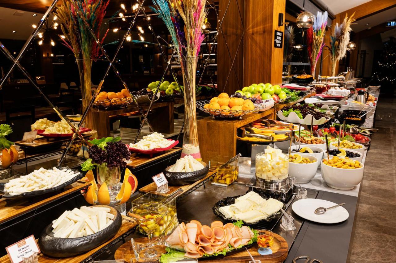 Demiray Hotel Old City Стамбул Екстер'єр фото A buffet at a hotel